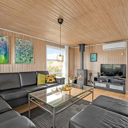 Feriehus Drifa - 600m From The Sea By Interhome