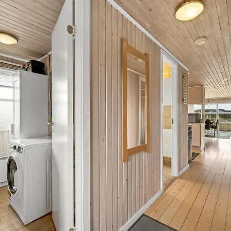 Semesterbostad Drifa - 600m From The Sea By Interhome